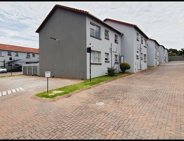 2 BEDROOM APARTMENT RENTED IN VORNA VALLEY